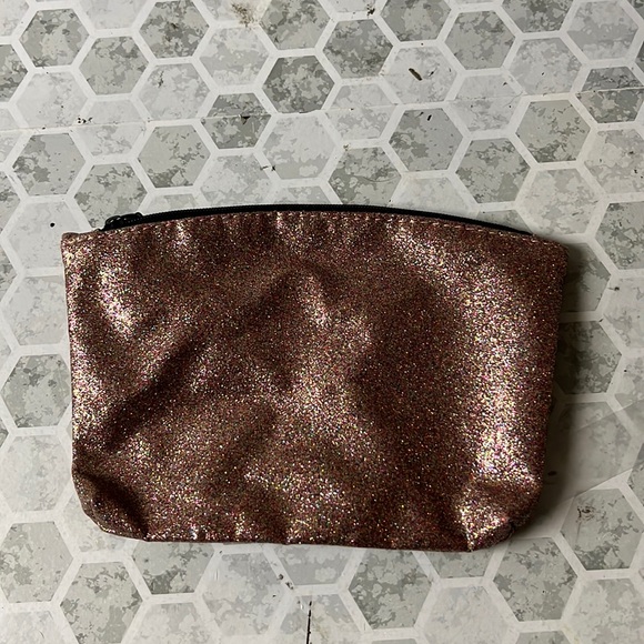 Pink Sparkly Ipsy Makeup Bag - Picture 1 of 3